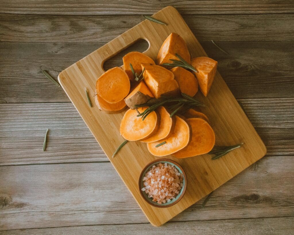 a vegetables on the chopping board