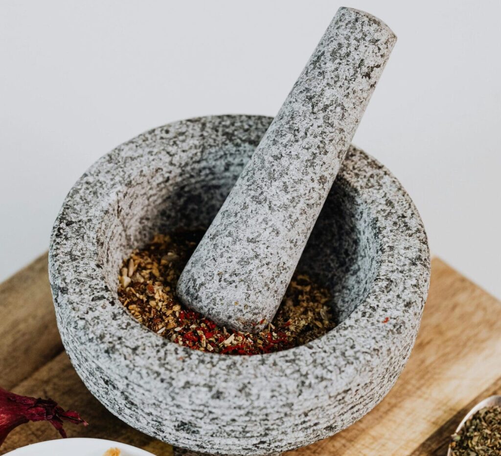 a mortar and pestle